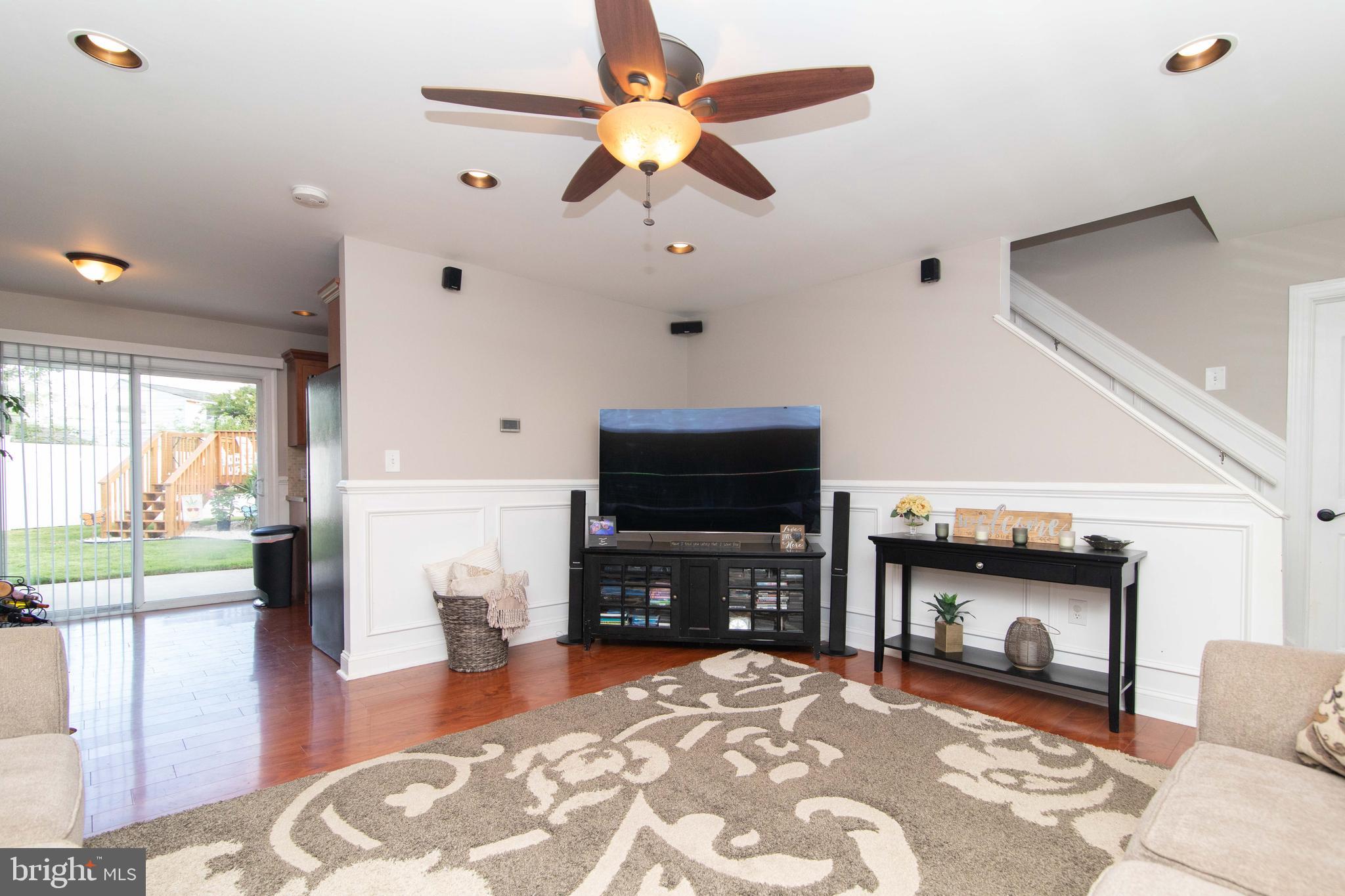 94 Indian Red Road Levittown, PA 19057 - Photo 7 of 42 Gallery Image 7