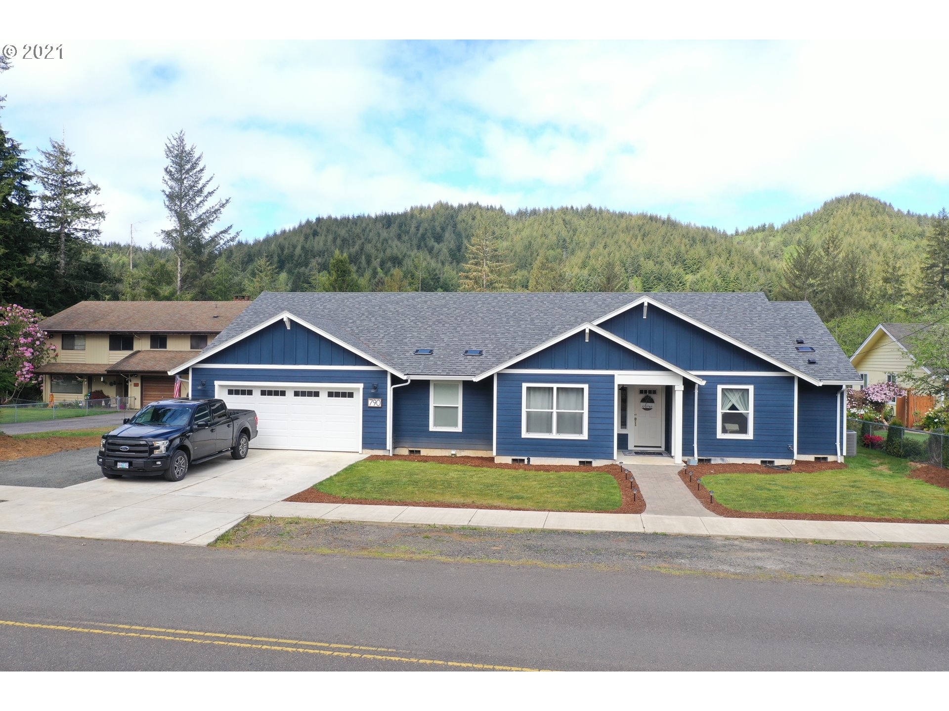 790 Ranch Road Reedsport, OR 97467 - Photo 2 of 32 Gallery Image 2