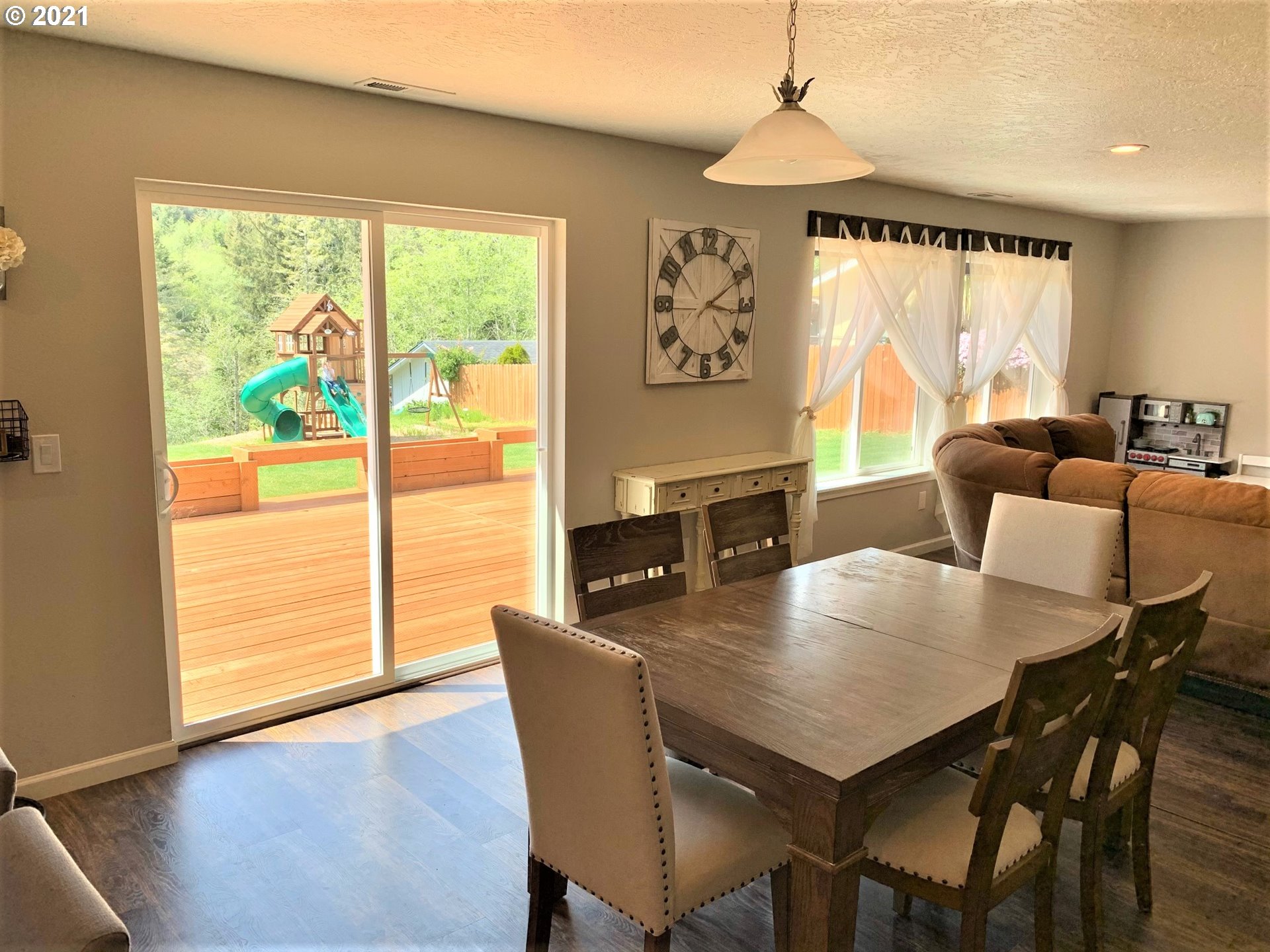 790 Ranch Road Reedsport, OR 97467 - Photo 9 of 32 Gallery Image 9