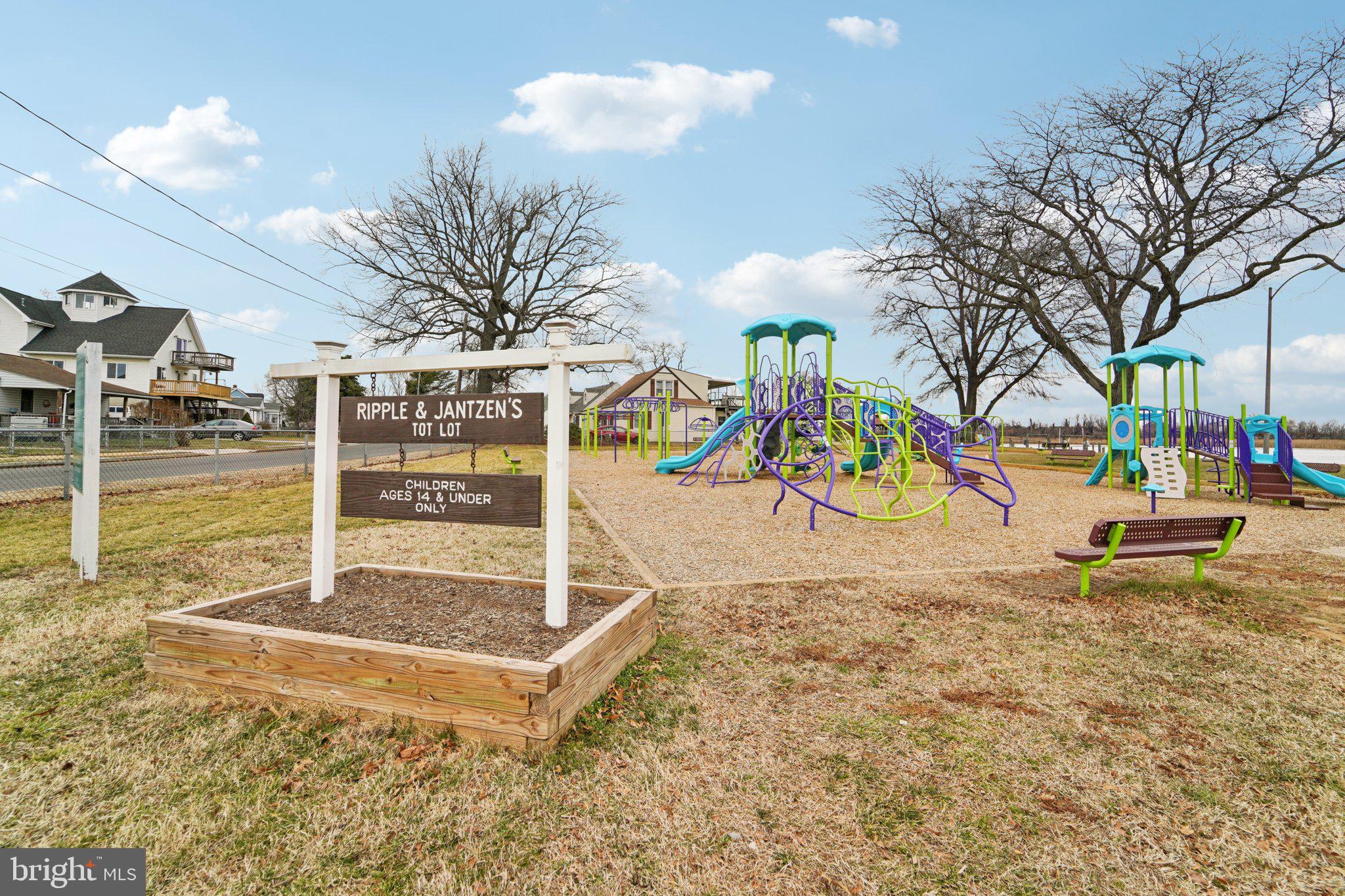 8218 Longpoint Road Dundalk, MD 21222 - Photo 25 of 30 a view of a volley ball court