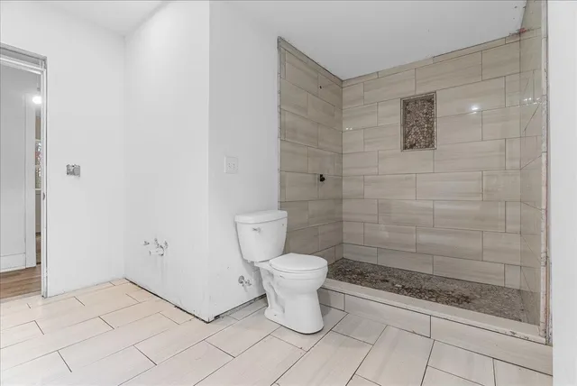 $700,000 | 5323 Ann Arbor Road, Jackson, MI 49201