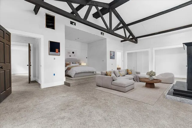 $700,000 | 5323 Ann Arbor Road, Jackson, MI 49201