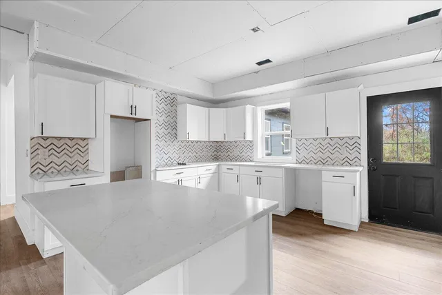 $700,000 | 5323 Ann Arbor Road, Jackson, MI 49201