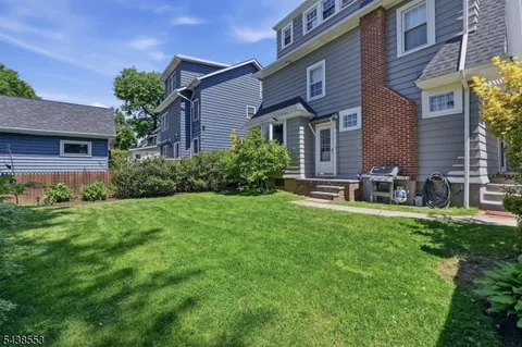 $825,000 | 154 Garfield Place, Maplewood, NJ 07040