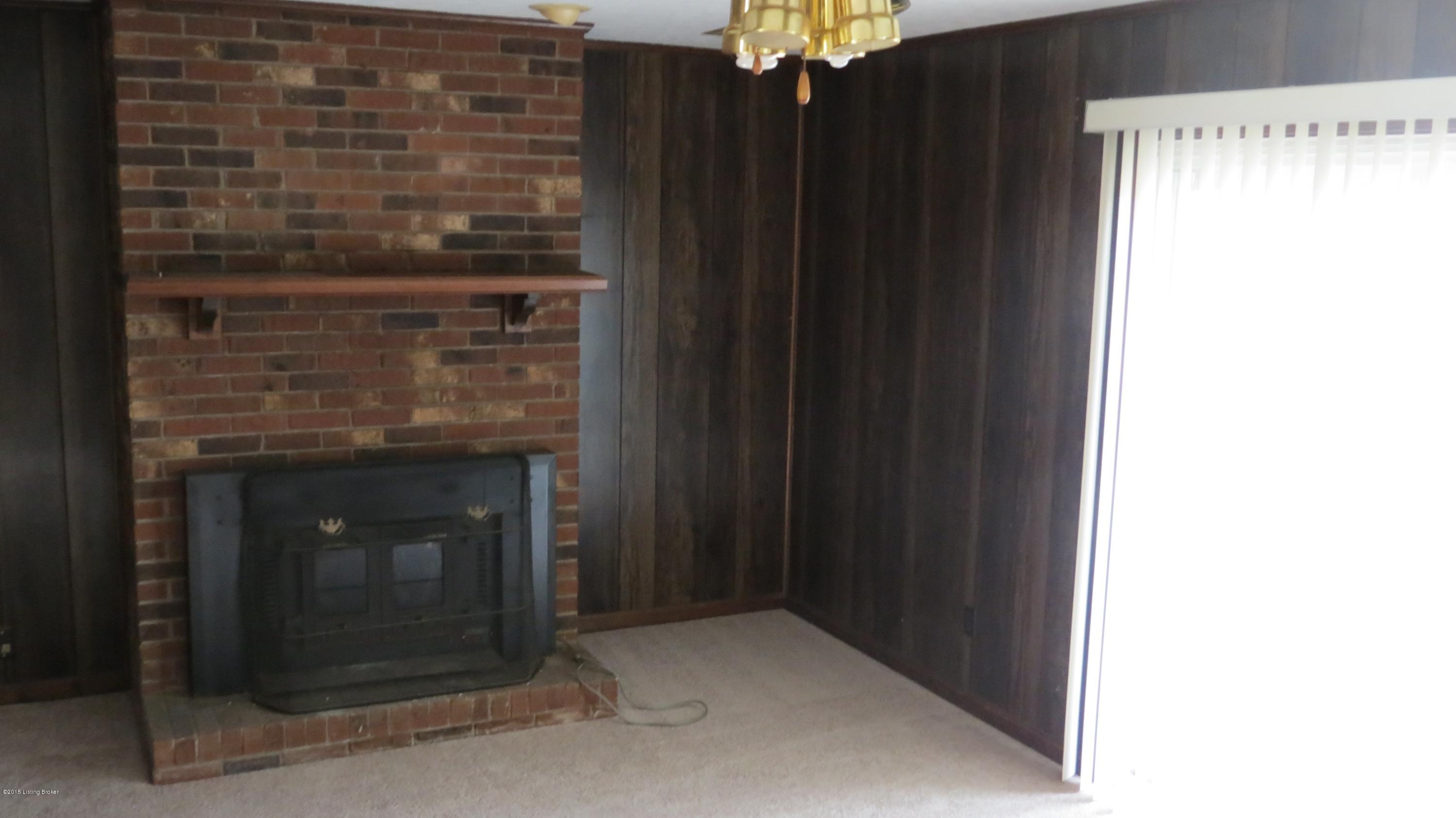 11829 Olde Spring Road Louisville, KY 40245 - Photo 10 of 18 IMG_0012