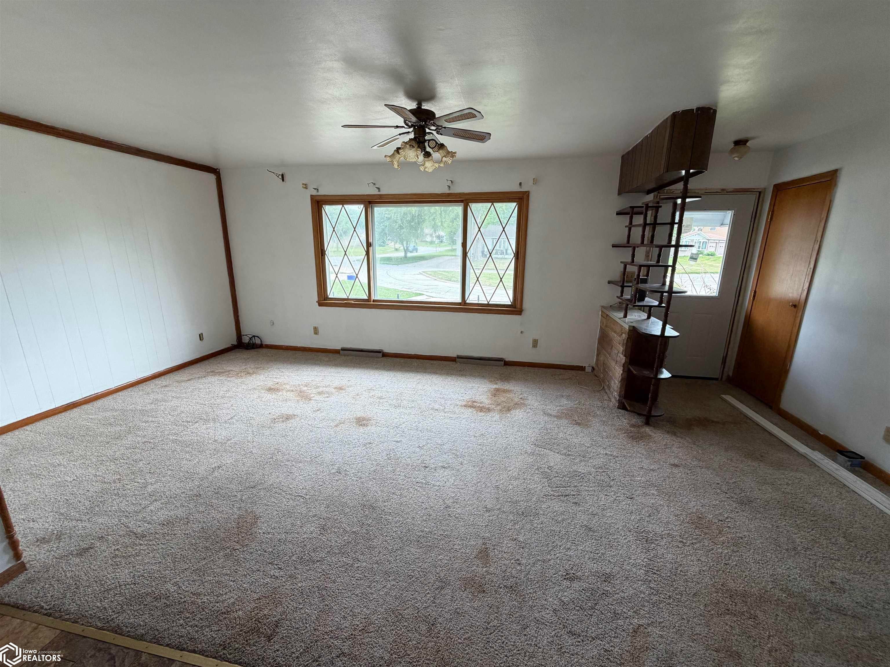 2009 Ridgeway Drive Denison, IA 51442 - Photo 2 of 16 Gallery Image 2