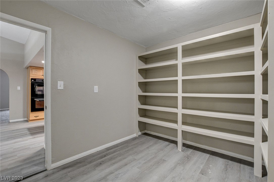 2275 Lincoln Road Las Vegas, NV 89115 - Photo 10 of 37