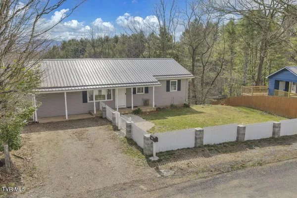 $234,900 | 520 Hospital Hill Lane, Mountain City, TN 37683