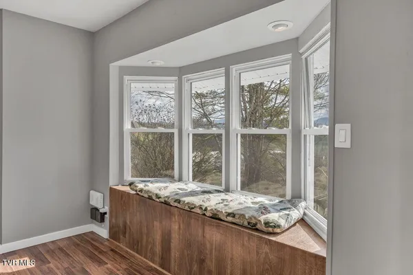 $234,900 | 520 Hospital Hill Lane, Mountain City, TN 37683