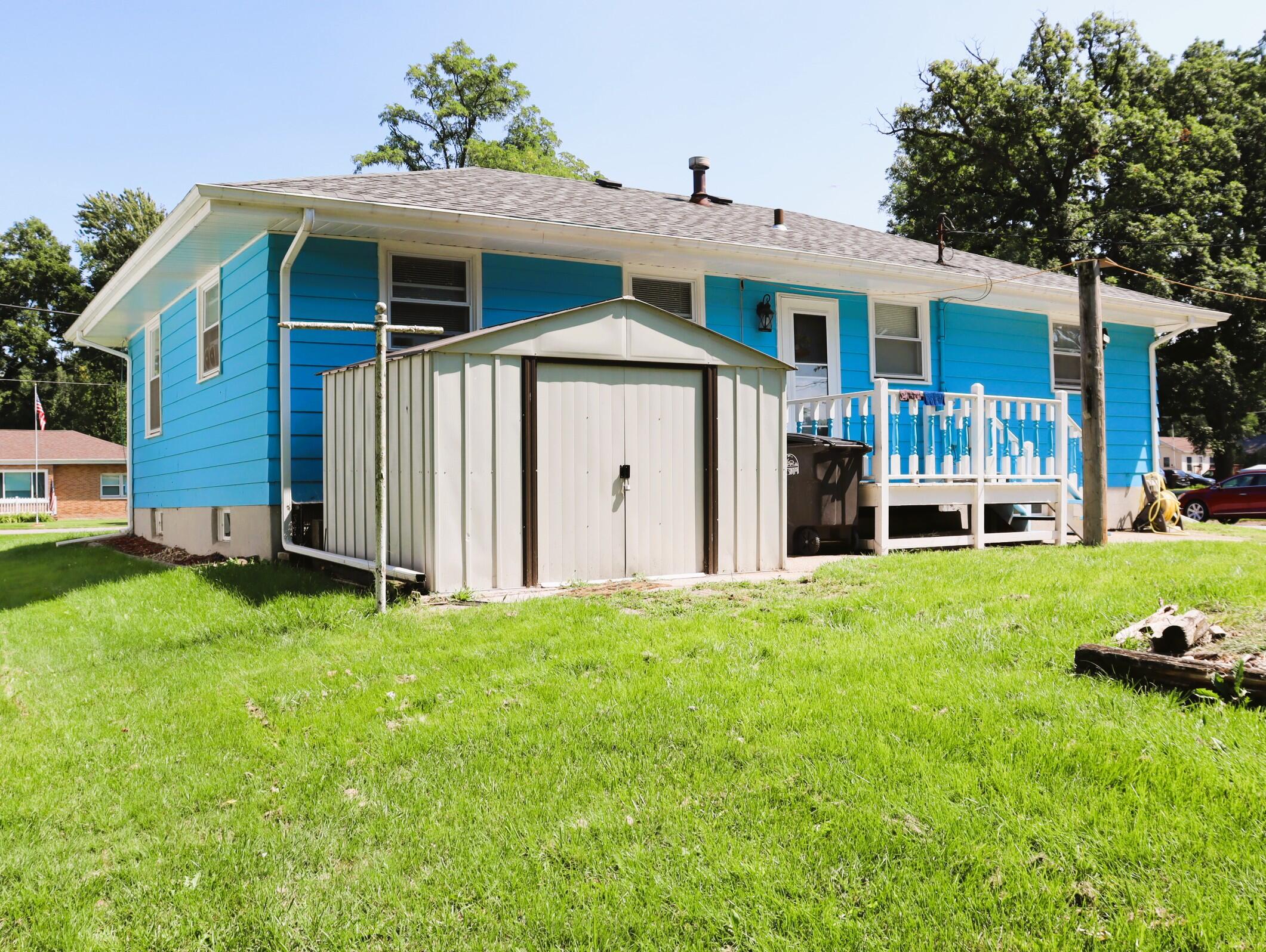 2698 County Line Road Lake Station, IN 46405 - Photo 16 of 22 a view of a house with backyard and porch