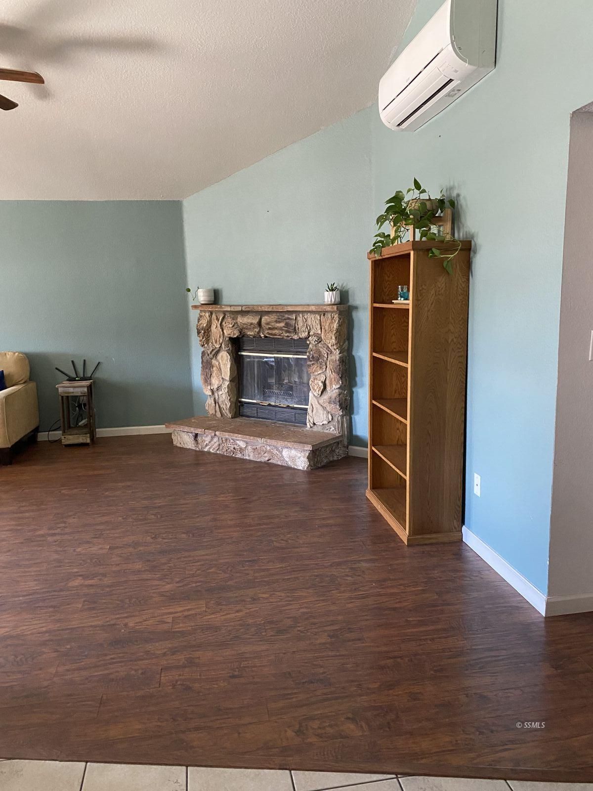 812 White Oak Drive Ridgecrest, CA 93555 - Photo 5 of 22 Gallery Image 5