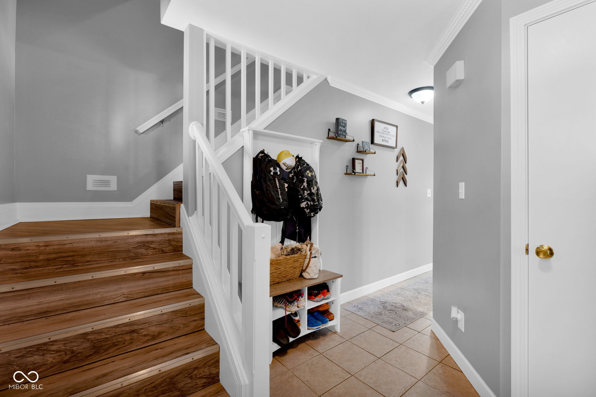 2251 Reston Lane Columbus, IN 47203 - Photo 5 of 43 Gallery Image 5