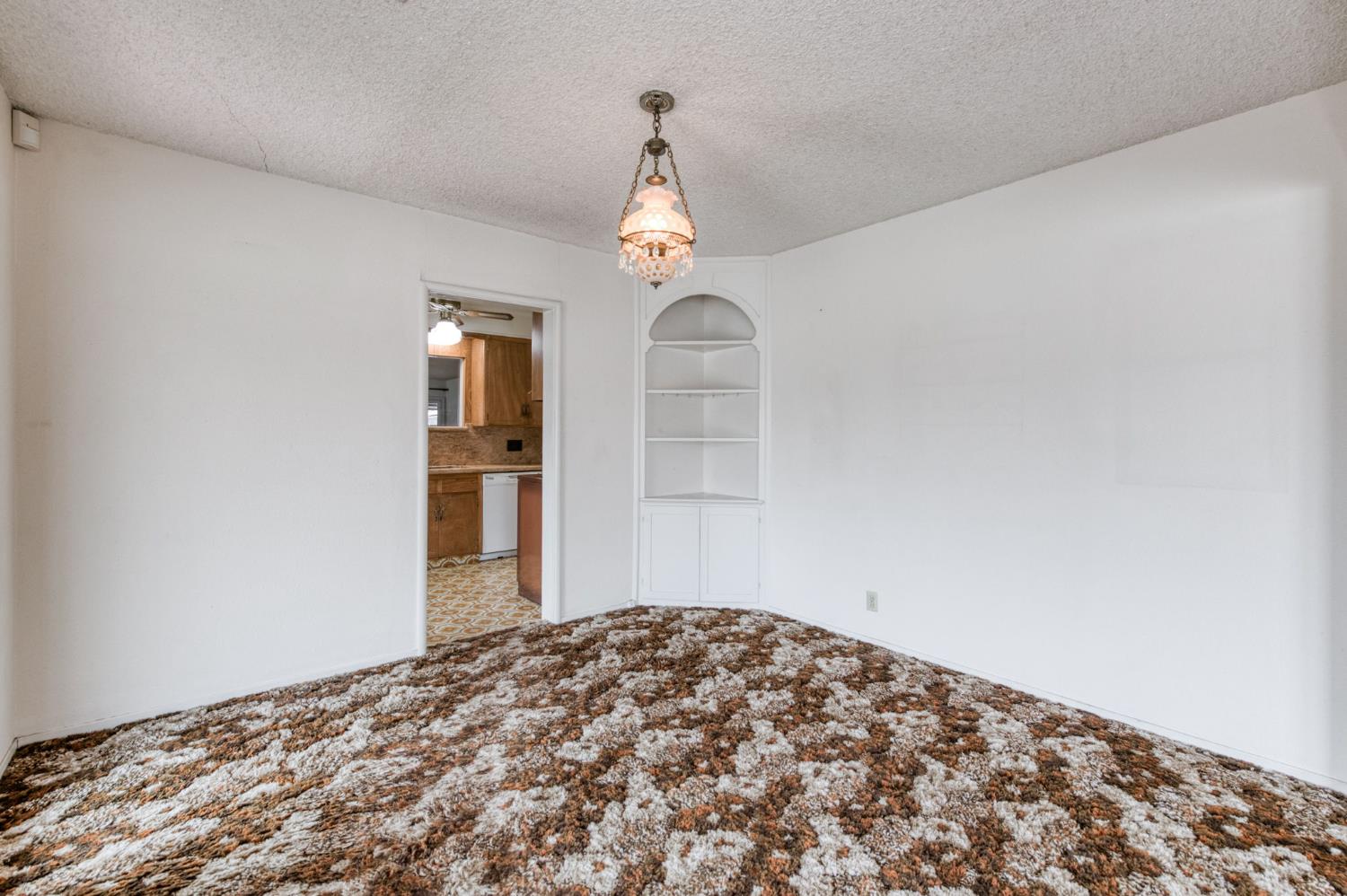 224 South J Street Madera, CA 93637 - Photo 13 of 38