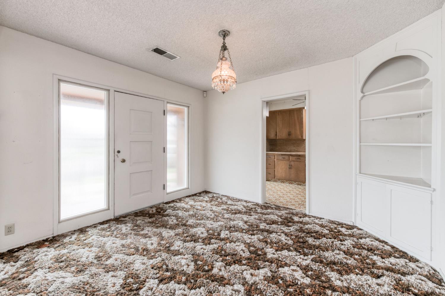 224 South J Street Madera, CA 93637 - Photo 16 of 38