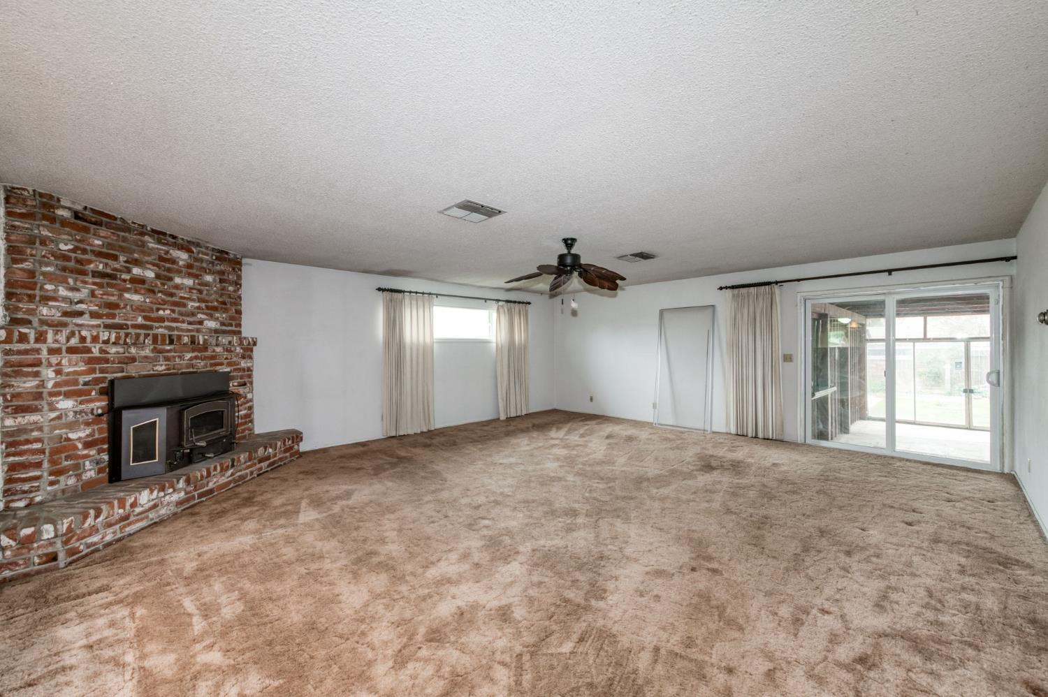 224 South J Street Madera, CA 93637 - Photo 27 of 38