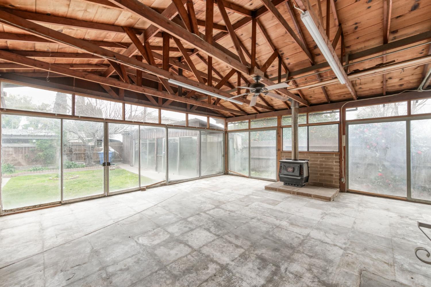 224 South J Street Madera, CA 93637 - Photo 36 of 38