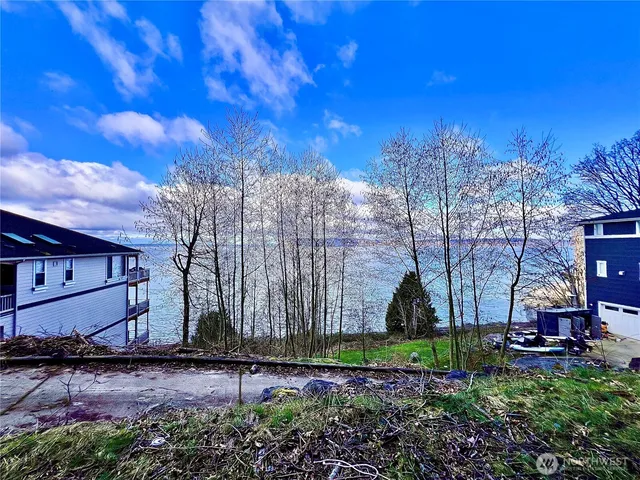 $575,000 | 11902 Possession Lane, Edmonds, WA 98026