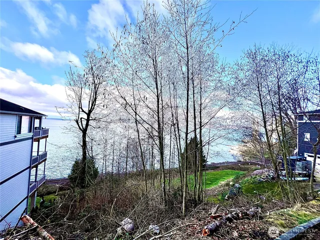 $575,000 | 11902 Possession Lane, Edmonds, WA 98026