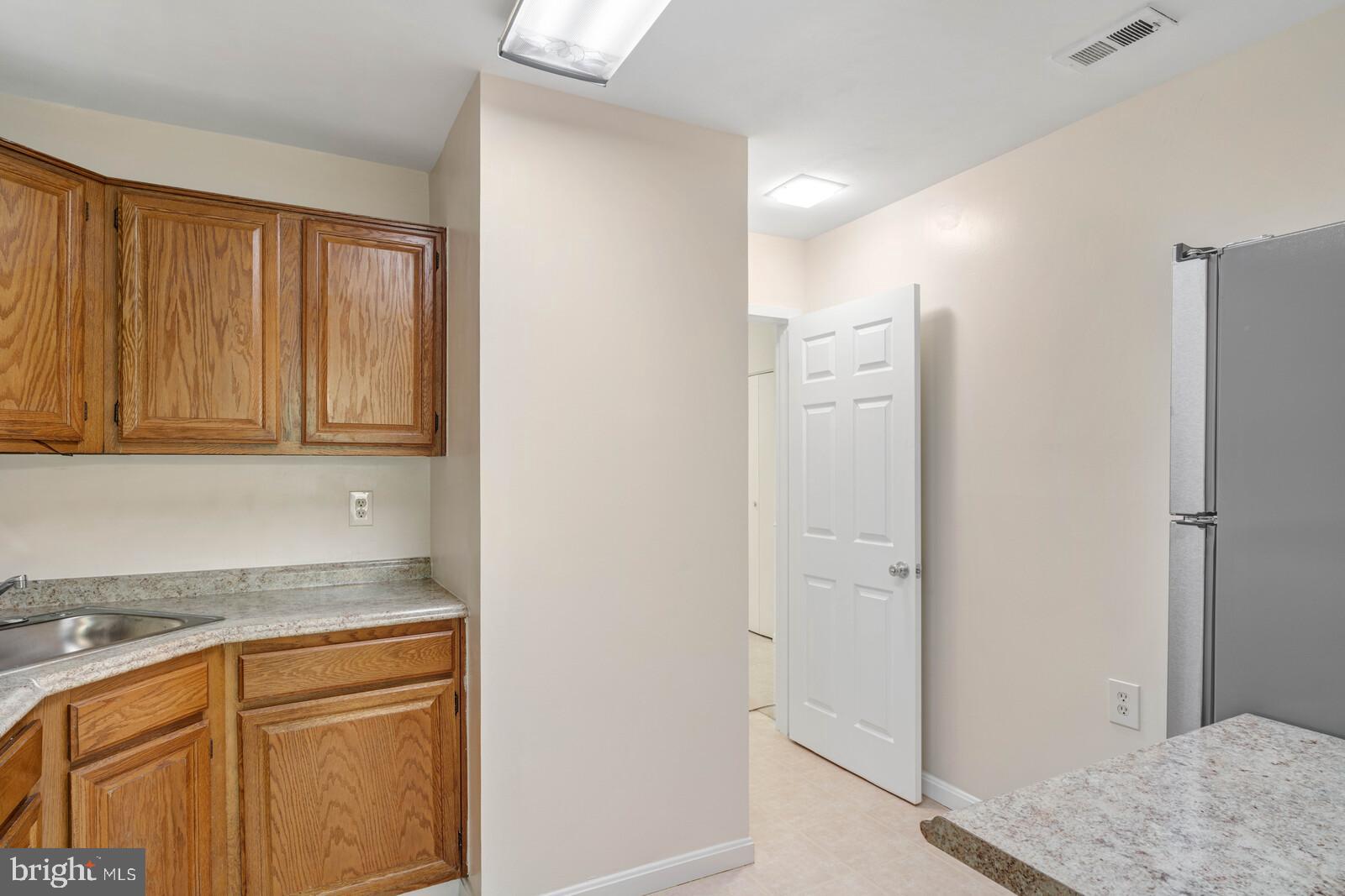 1531 Northgate Square, Unit 21B Reston, VA 20190 - Photo 10 of 18 Gallery Image 10