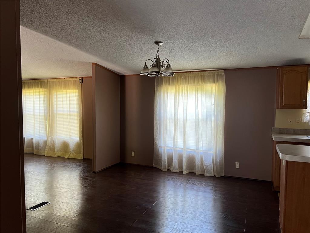 14985 Rita Street Keithville, LA 71047 - Photo 10 of 18 Dine In Room