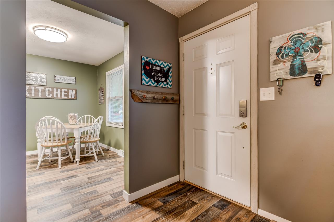 3017 Selkirk Road Springfield, IL 62702 - Photo 2 of 31