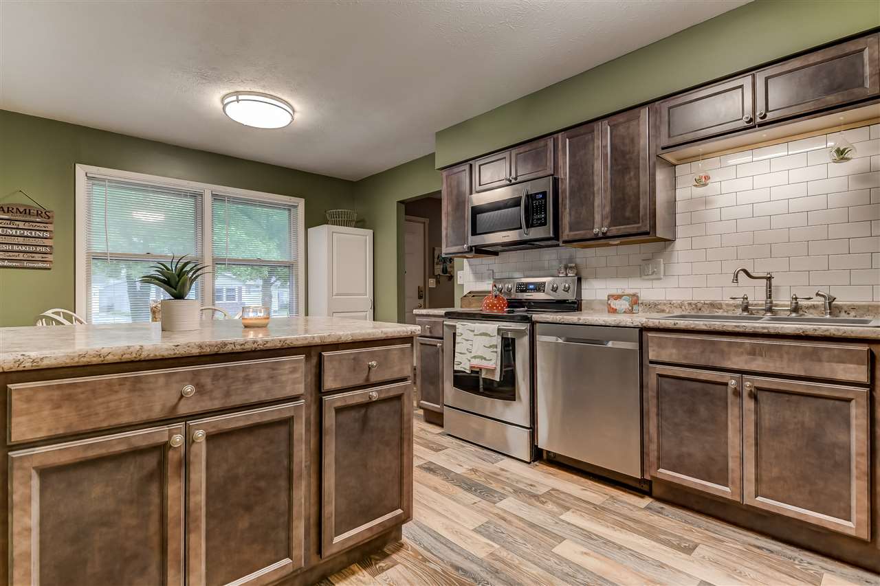 3017 Selkirk Road Springfield, IL 62702 - Photo 11 of 31
