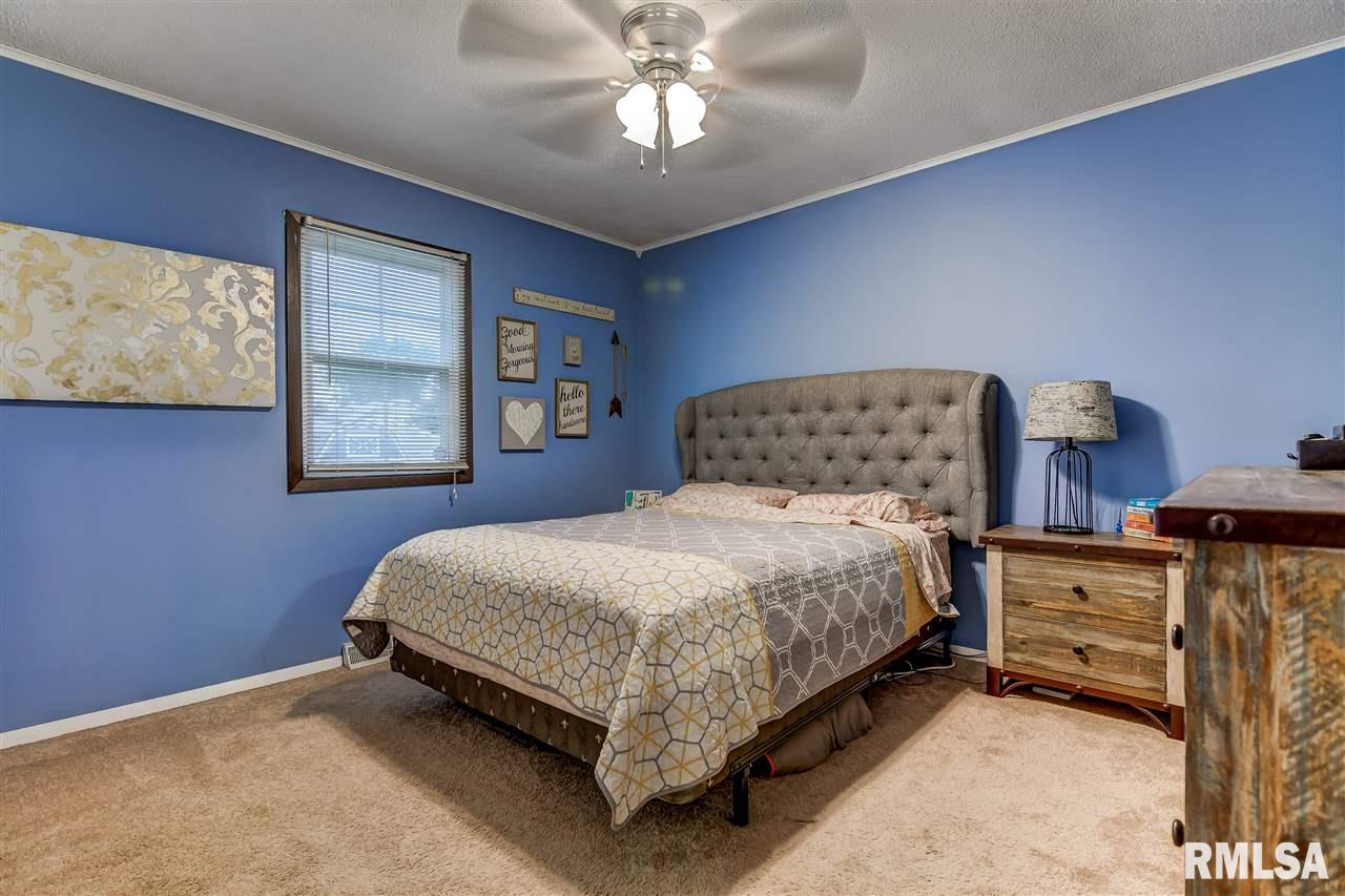 3017 Selkirk Road Springfield, IL 62702 - Photo 14 of 31