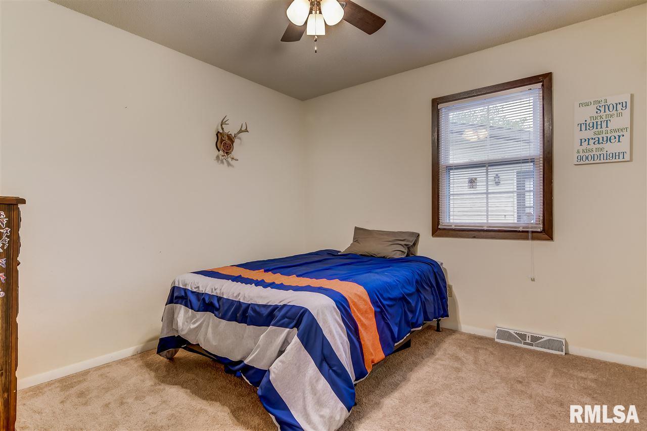 3017 Selkirk Road Springfield, IL 62702 - Photo 19 of 31