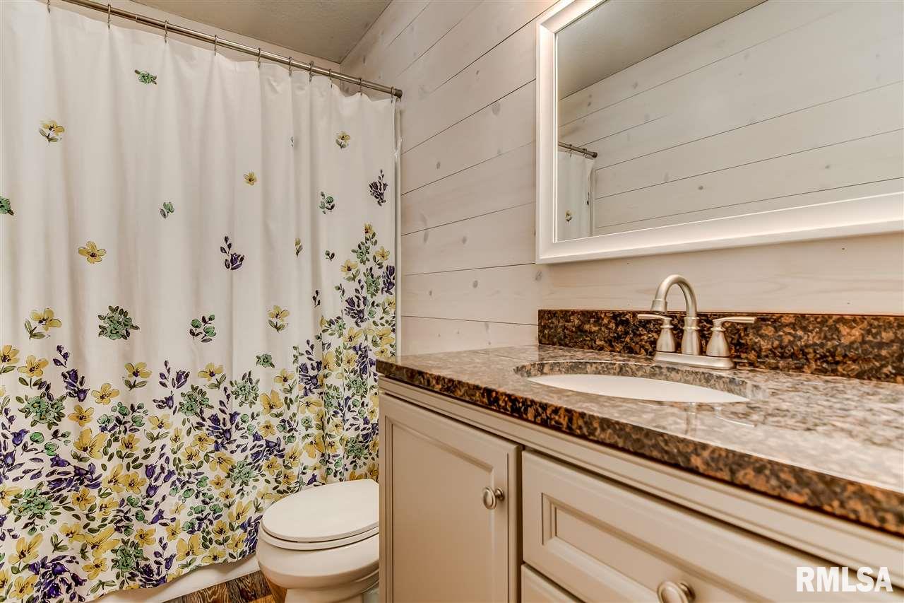 3017 Selkirk Road Springfield, IL 62702 - Photo 22 of 31