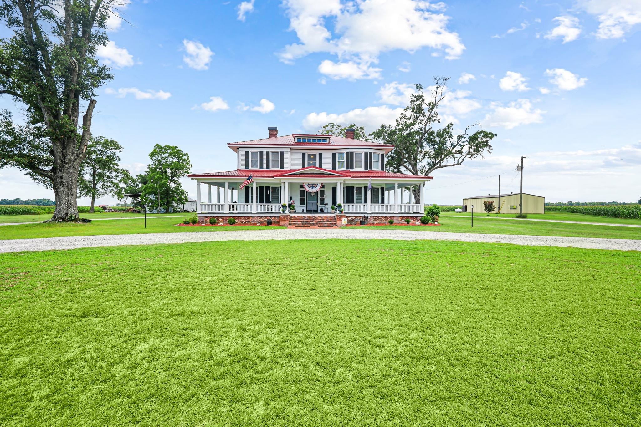 2530 St Charles Road Bishopville, SC 29010 - Photo 2 of 57