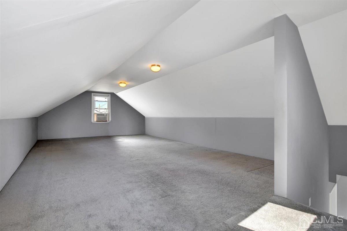 284 Old Post Road Edison, NJ 08817 - Photo 18 of 27 a view of an empty room