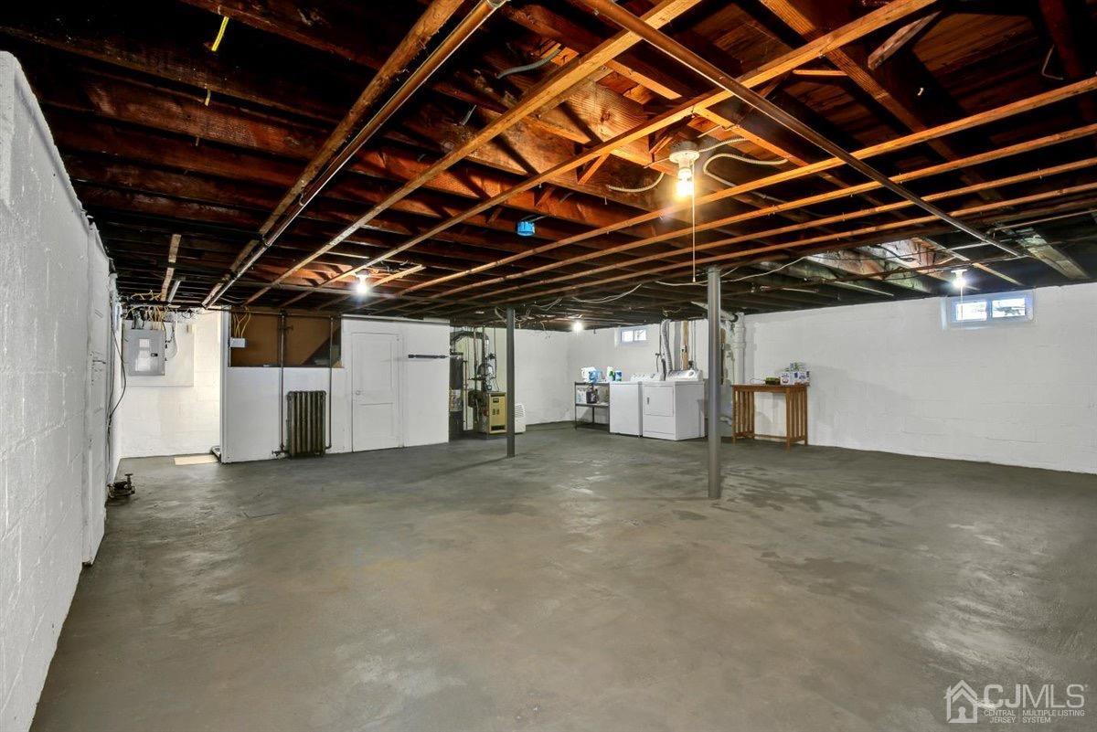 284 Old Post Road Edison, NJ 08817 - Photo 27 of 27 a view of the room with wooden ceiling