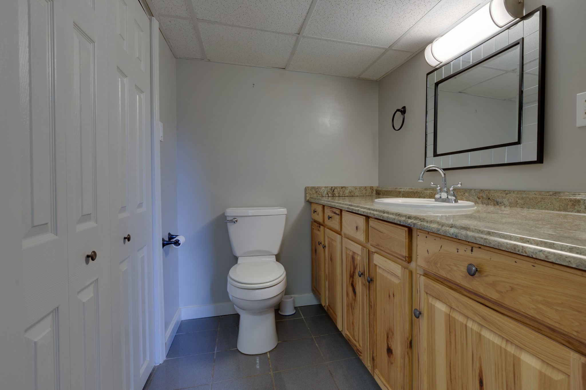 508 Ridgemont Drive Dickson, TN 37055 - Photo 34 of 44 a bathroom with a toilet sink and mirror