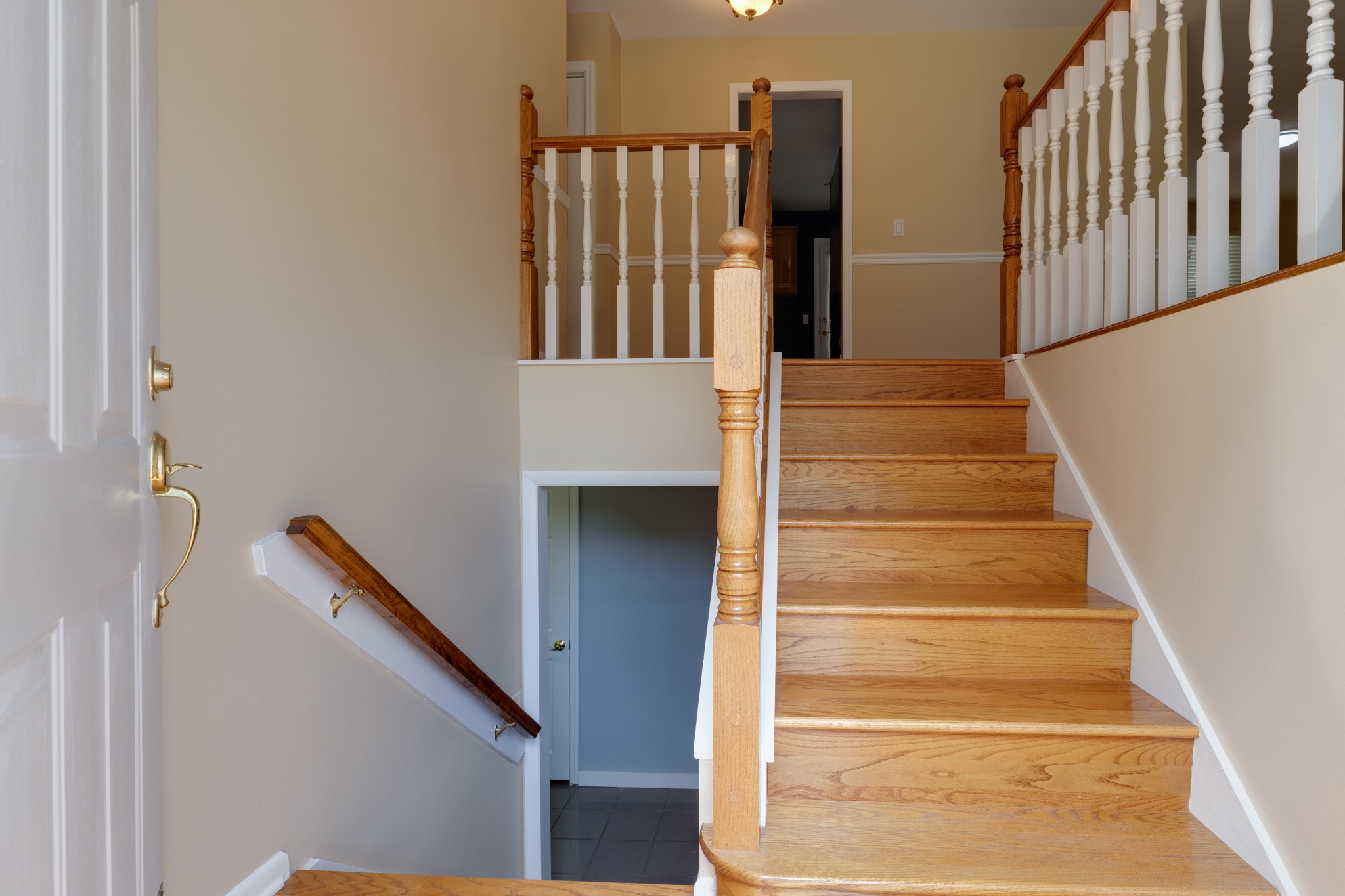 508 Ridgemont Drive Dickson, TN 37055 - Photo 5 of 44 a view of entryway