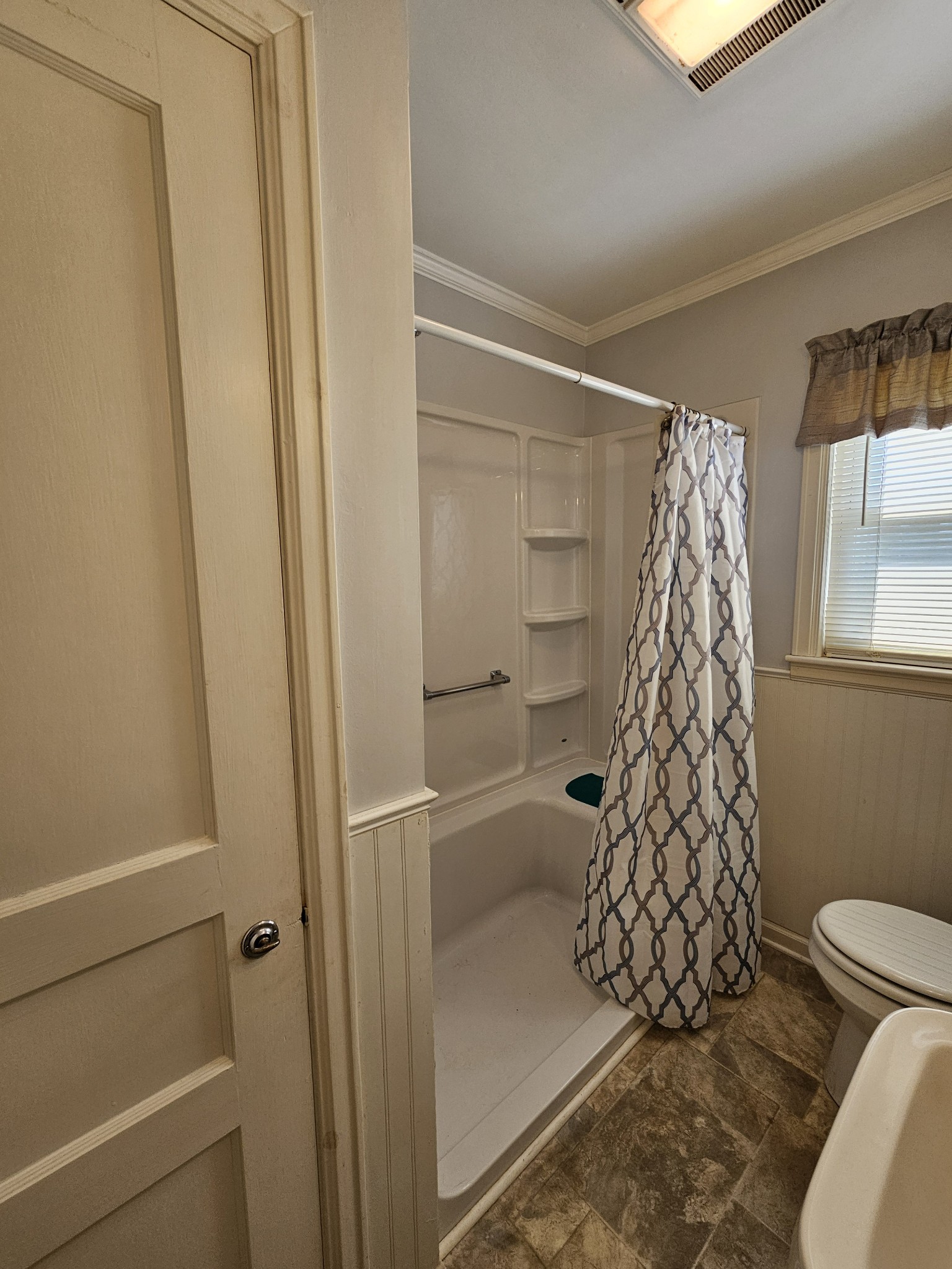 612 Jackson Avenue Carthage, TN 37030 - Photo 48 of 65 a bathroom with a toilet and shower