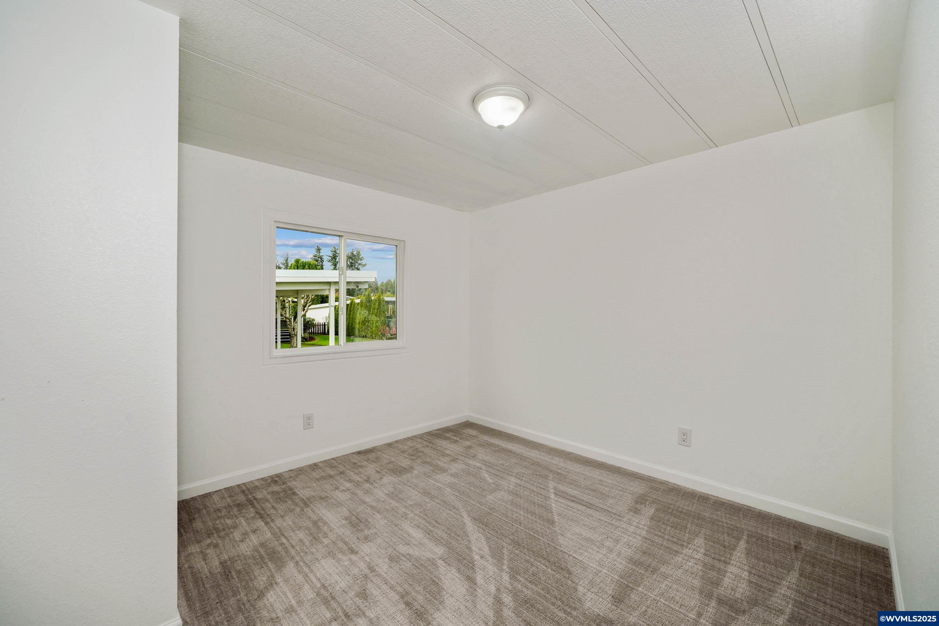 5422 Portland Road Northeast, Unit 89 Salem, OR 97305 - Photo 11 of 22 Gallery Image 11