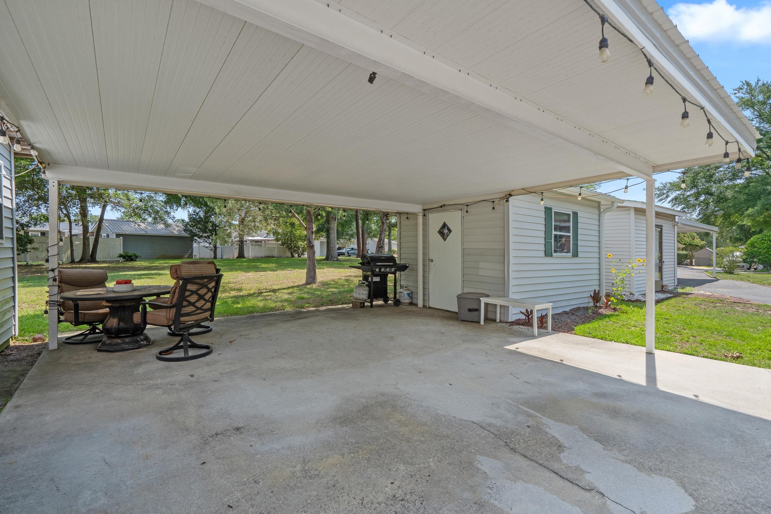 949 South Marlin Circle Murrells Inlet, SC 29576 - Photo 28 of 38