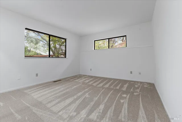 $949,000 | 668 Wild Oak Drive, Santa Rosa, CA 95409