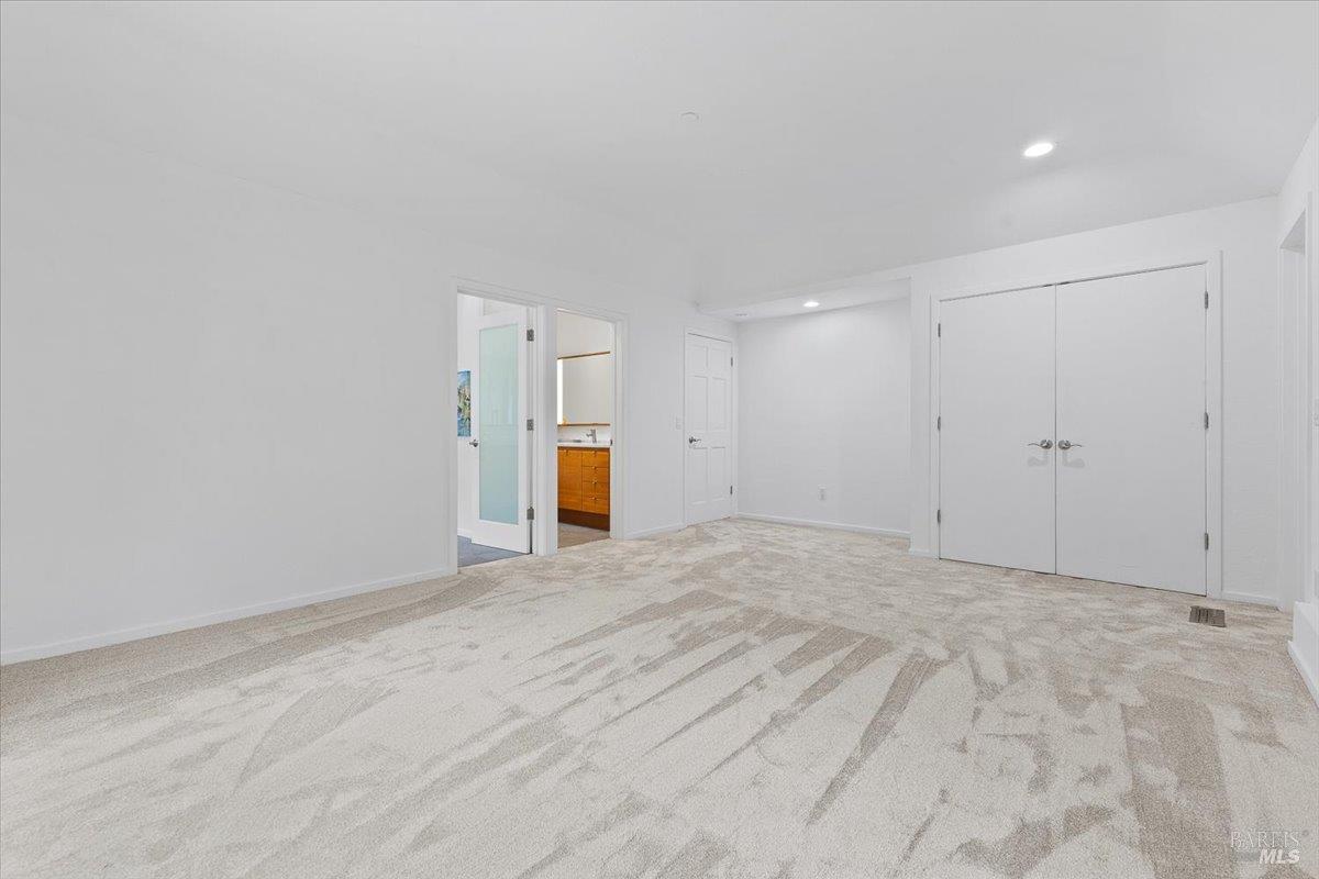 668 Wild Oak Drive Santa Rosa, CA 95409 - Photo 31 of 46 a view of an empty room
