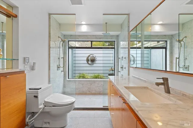 $949,000 | 668 Wild Oak Drive, Santa Rosa, CA 95409