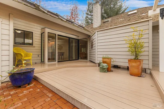 $949,000 | 668 Wild Oak Drive, Santa Rosa, CA 95409