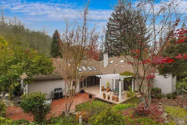 $949,000 | 668 Wild Oak Drive, Santa Rosa, CA 95409