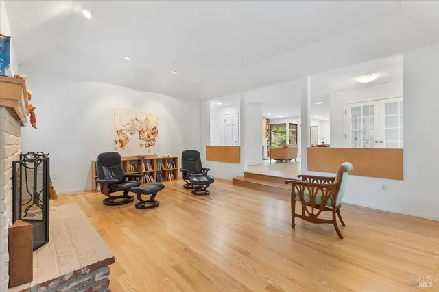 $949,000 | 668 Wild Oak Drive, Santa Rosa, CA 95409