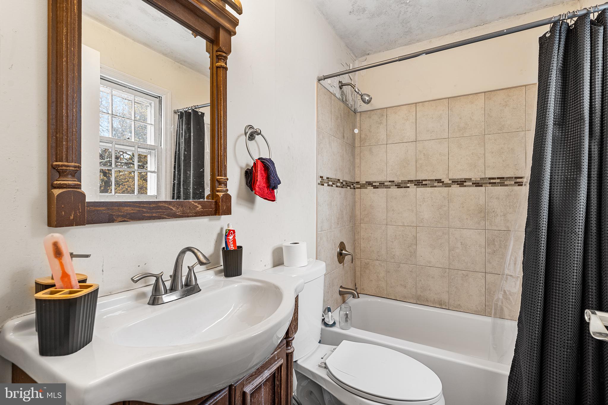 80 Nancy Lane Ewing, NJ 08638 - Photo 19 of 33 a bathroom with a sink toilet and shower