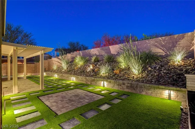 $3,995 | 2560 Bridle Oaks Court, Henderson, NV 89044