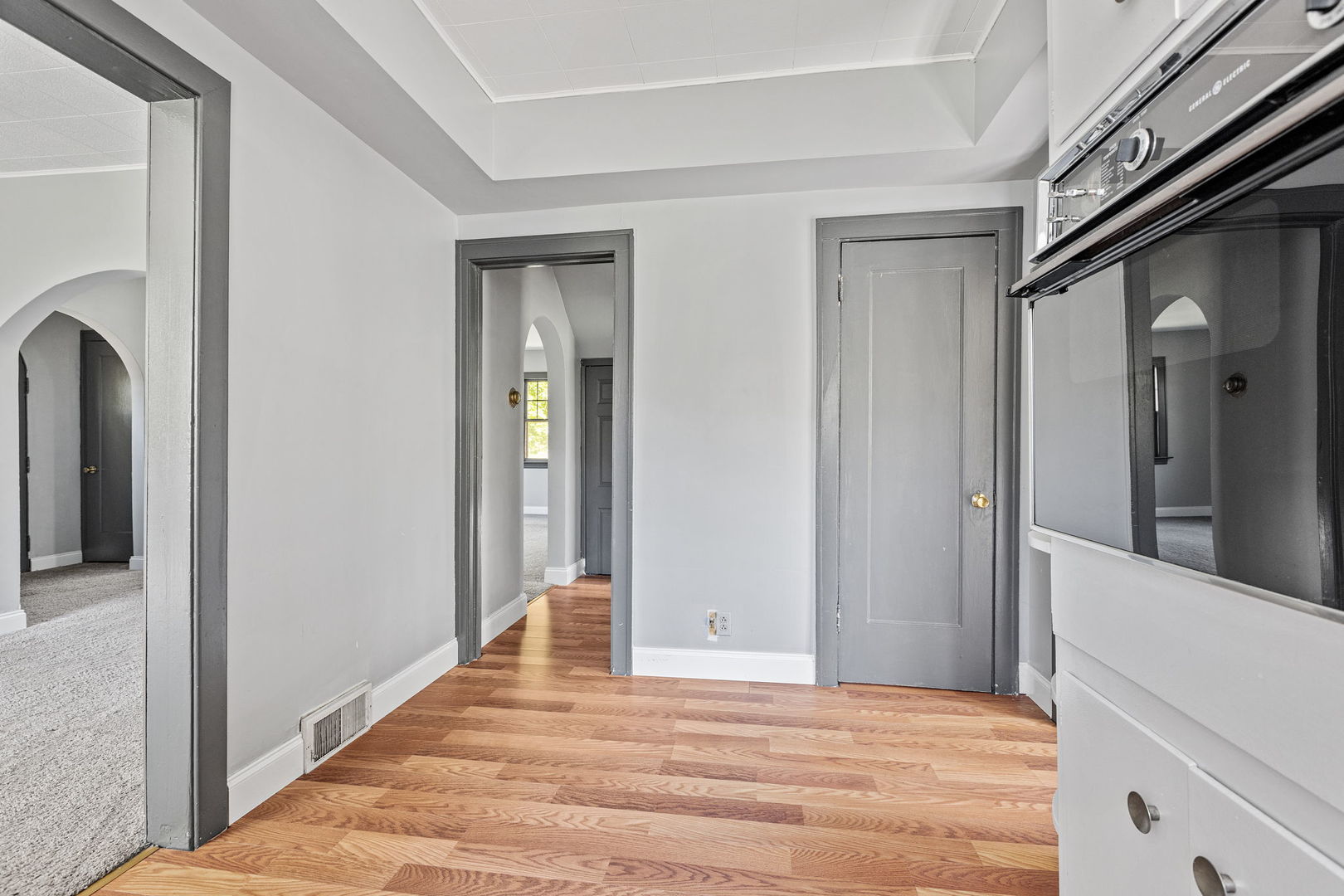 409 Blackhawk Drive Westmont, IL 60559 - Photo 16 of 20