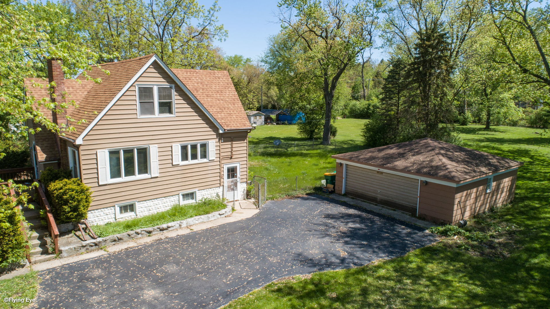 409 Blackhawk Drive Westmont, IL 60559 - Photo 4 of 20