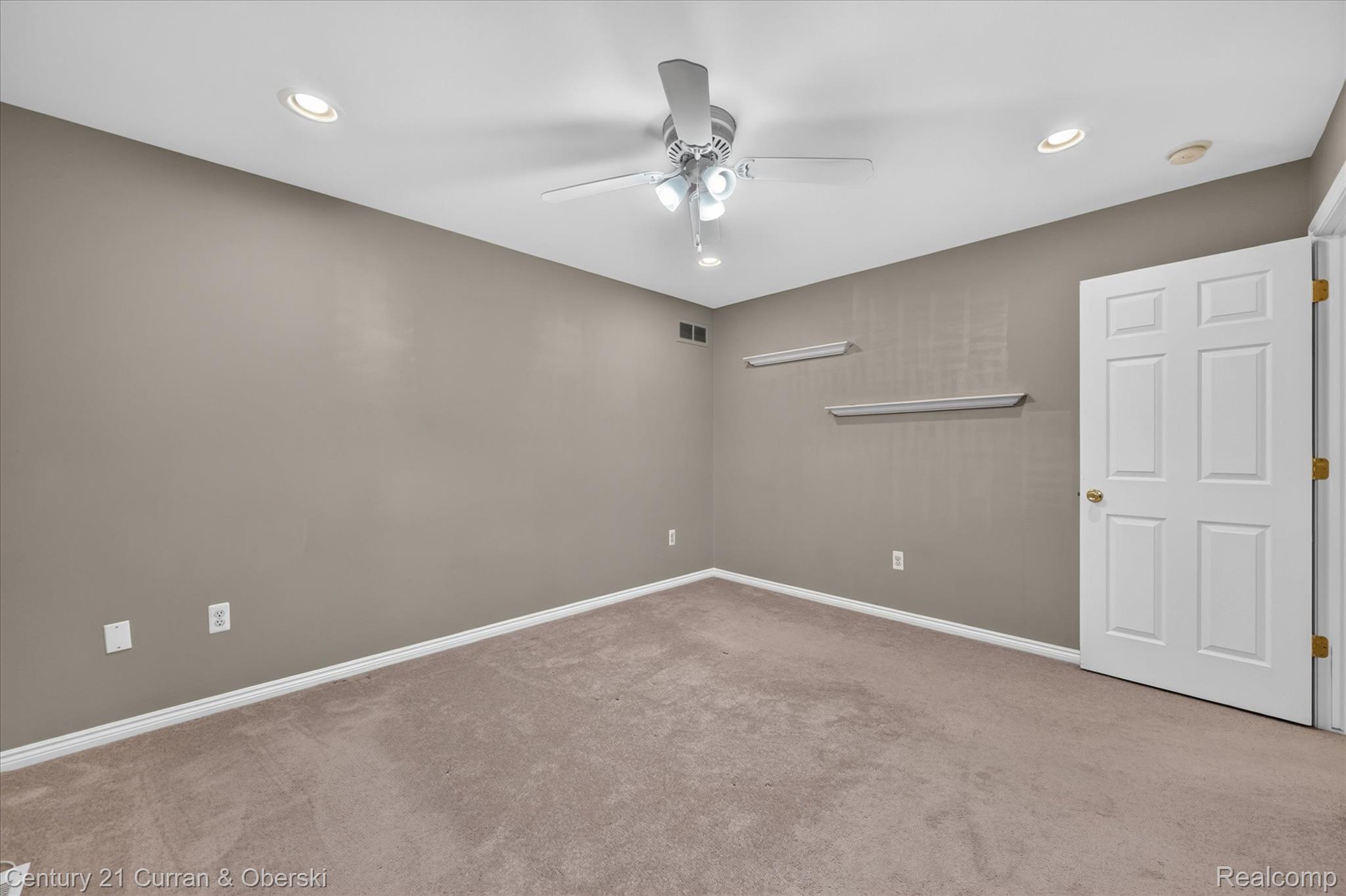 3813 South Rochester Road Royal Oak, MI 48073 - Photo 28 of 42