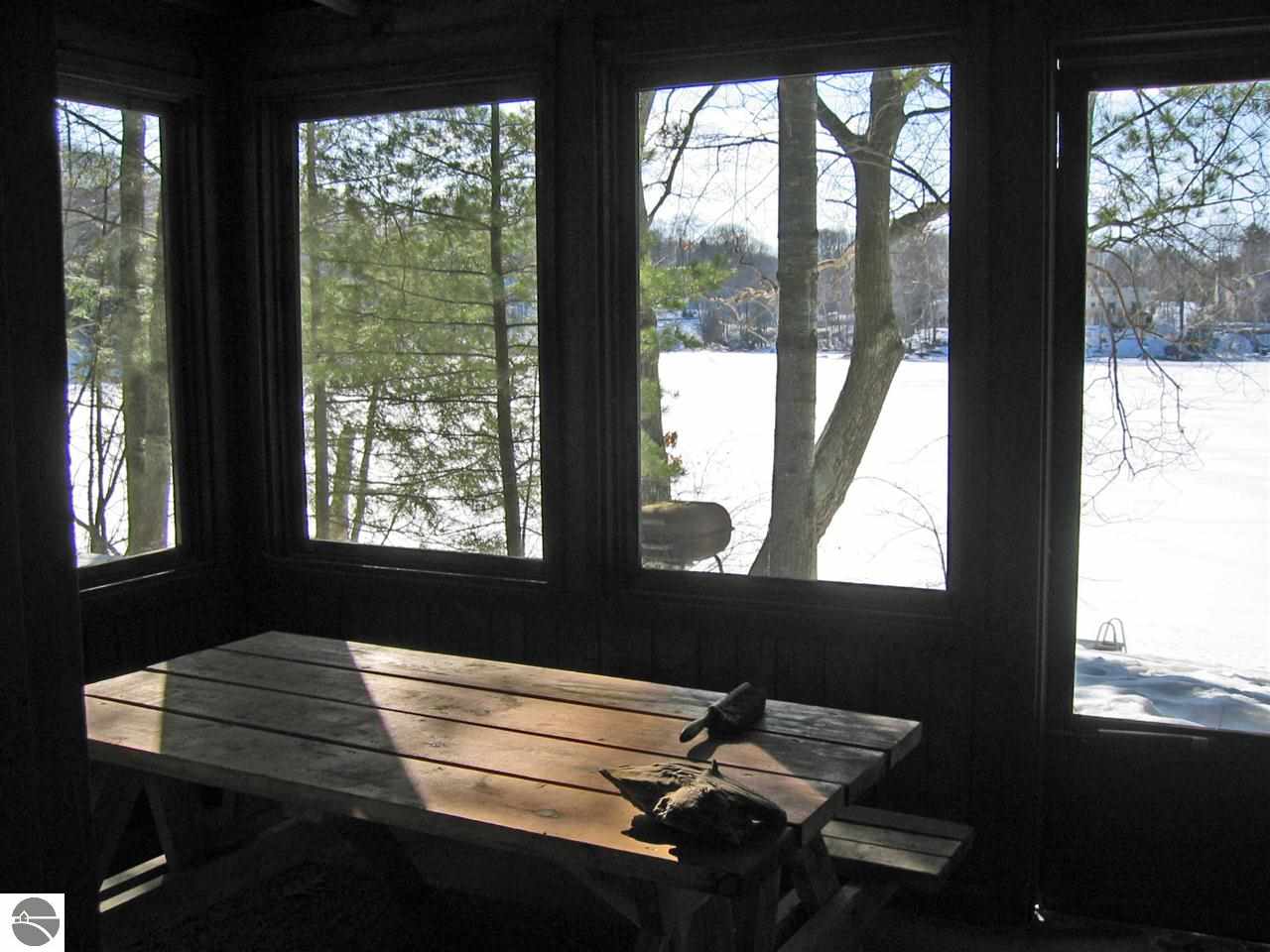 2844 Point View Road Traverse City, MI 49696 - Photo 16 of 17 1810999-15.JPG