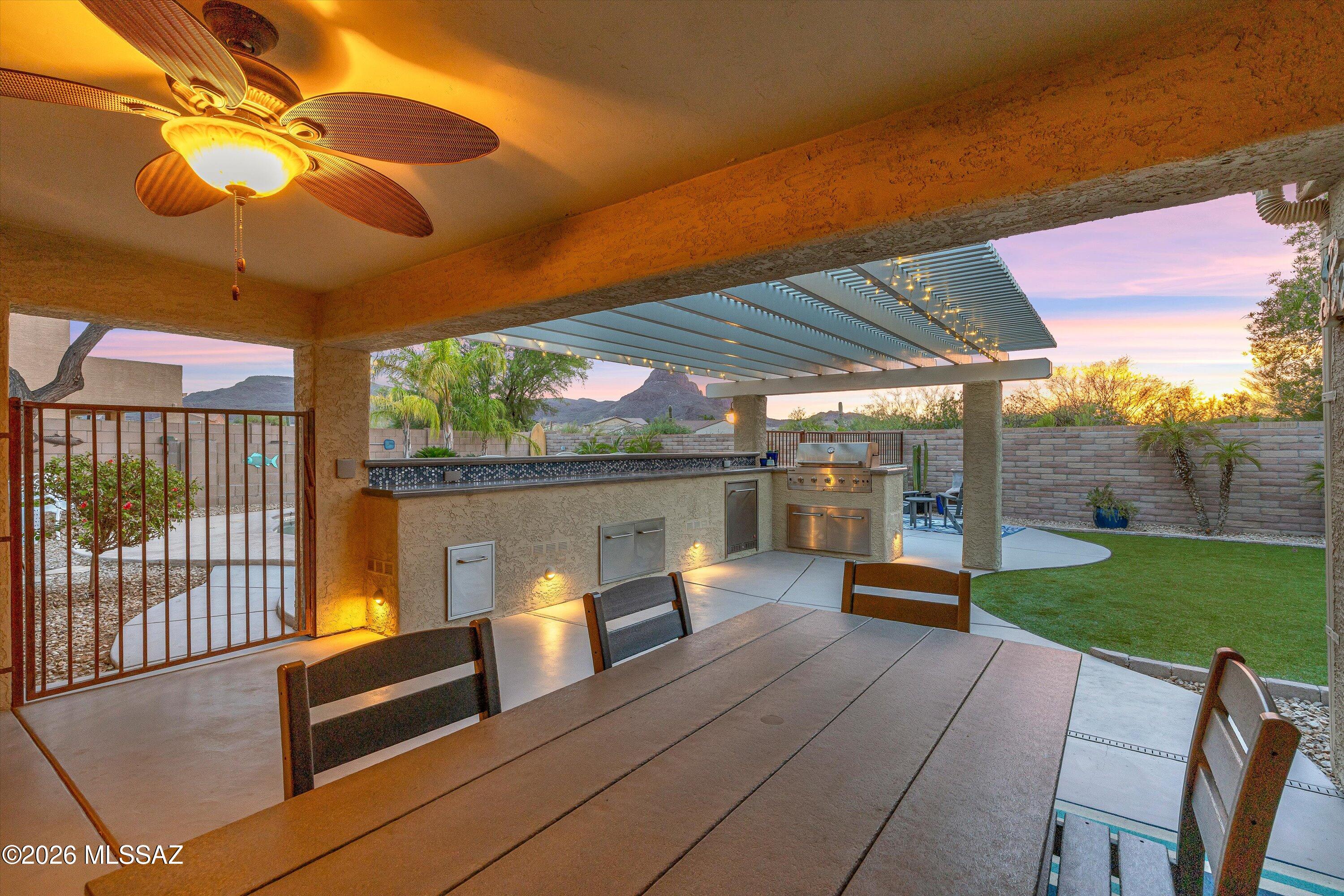 7169 West Oracle Ridge Trail Tucson, AZ 85743 - Photo 8 of 51 45-Back Patio